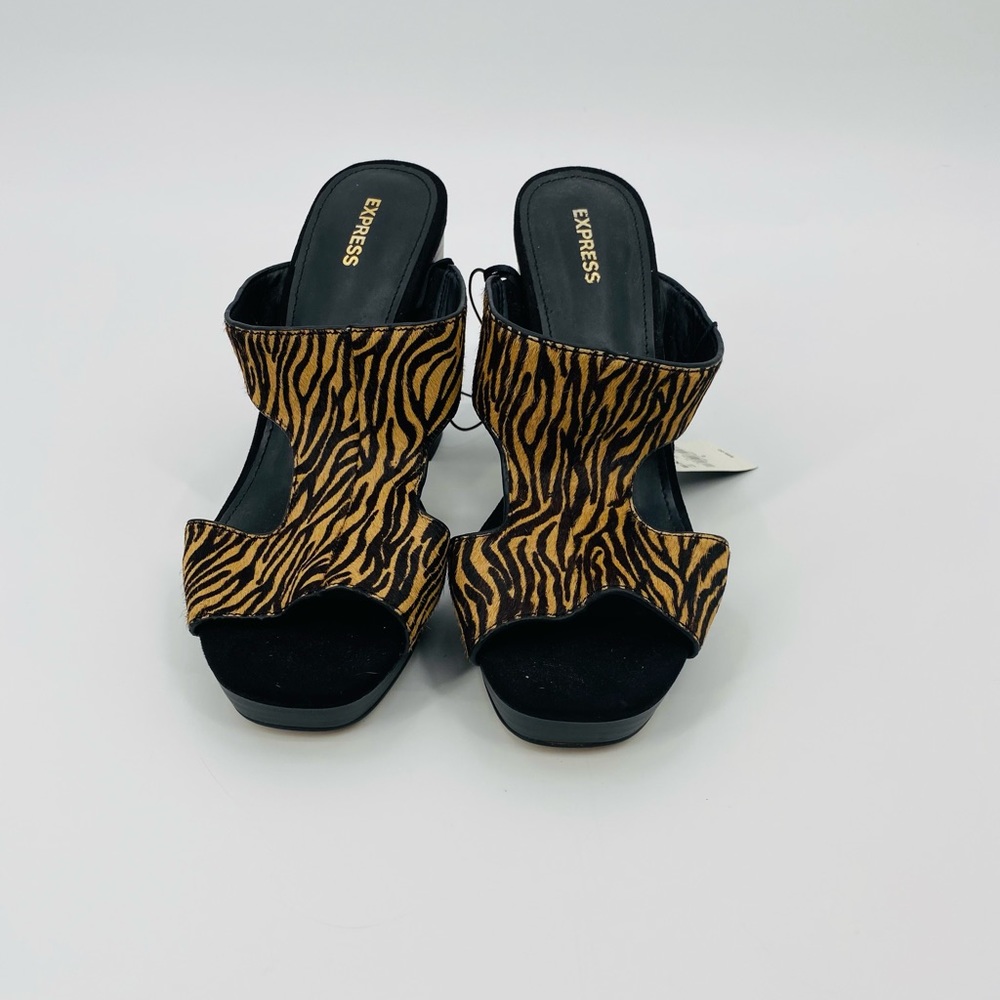 Express Heels